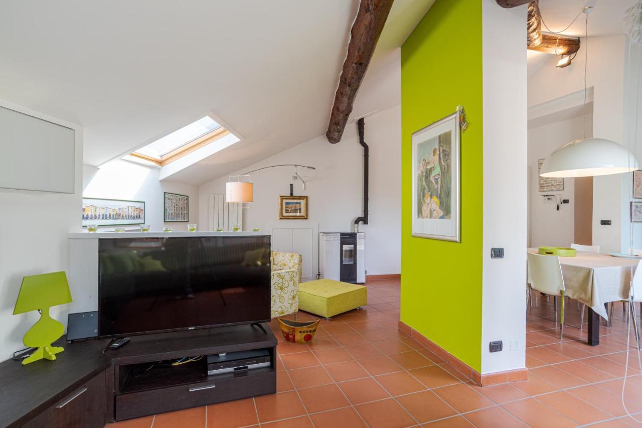 Apt With Terrace And Shared Pool! Lake View! Apartment Nesso Exterior photo
