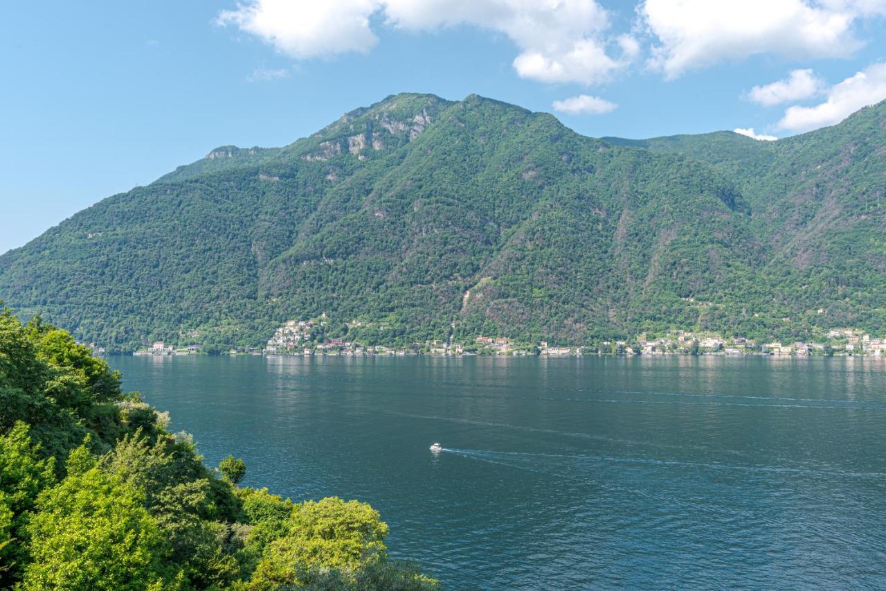 Apt With Terrace And Shared Pool! Lake View! Apartment Nesso Exterior photo